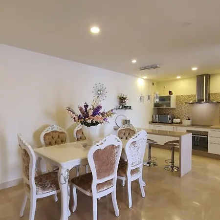 Magnolia Luxury By Altamarhomes Адехе